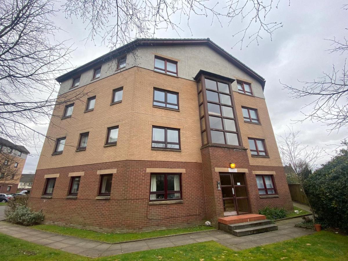 Beautiful 3 Bedroom Apt, Mins From Glasgow Airport, M8 & Sec Paisley Zewnętrze zdjęcie